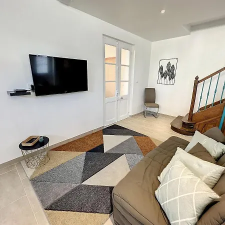 Sejour Pro Sans Stress Au Centre, Arrivee Autonome, Wifi, Parking, Vue Pyrenees *